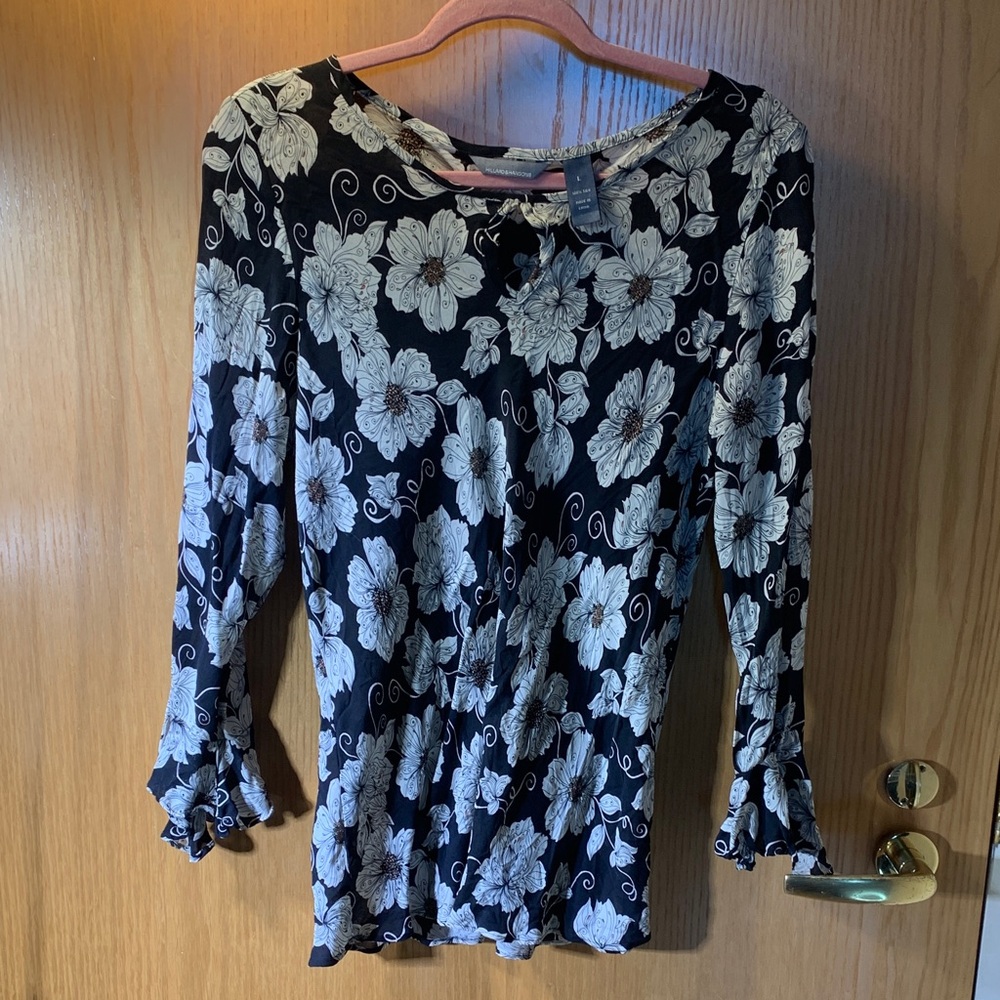 Hillard & Hanson 100% Silk Black and Cream Floral Blouse- Size L